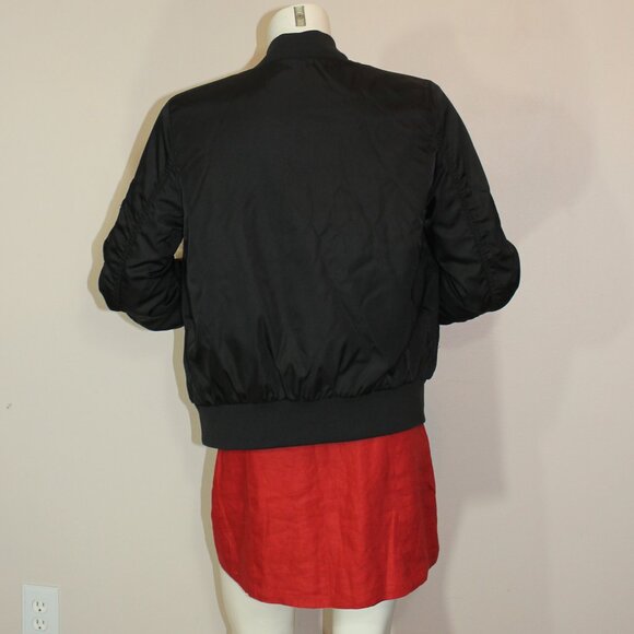 Aritzia  the Group of  Babaton Gilman zip black bomber  lined jacket size Medium - Picture 4 of 8